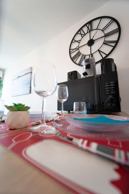 Fully Equipped Apartment St Charles Train Station Marseille Ngoại thất bức ảnh
